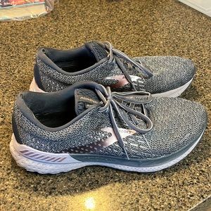 Brooks adrenaline 21